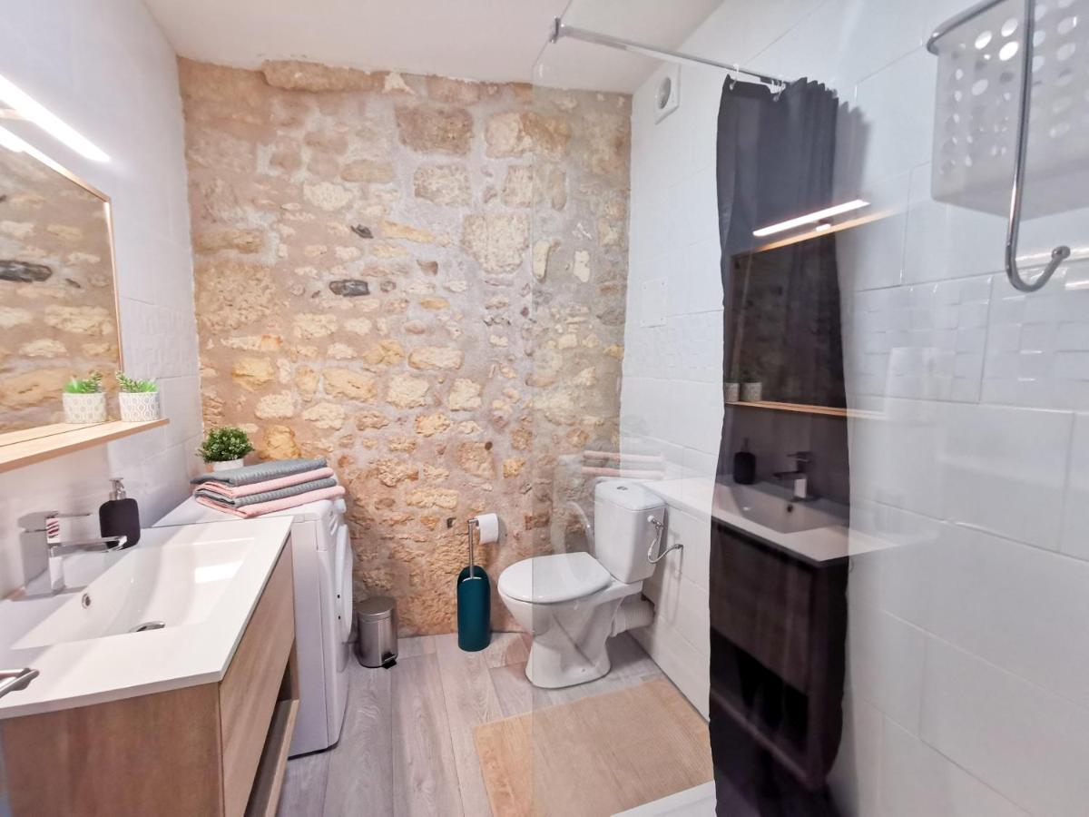 Appartement Ma Douce Charente - Superbe T3 Design et Fonctionnel - Hyper Centre à Saintes Exterior foto